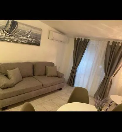 In - Insel 42971 Holiday home