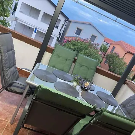 In - Insel 42971 Holiday home Vir